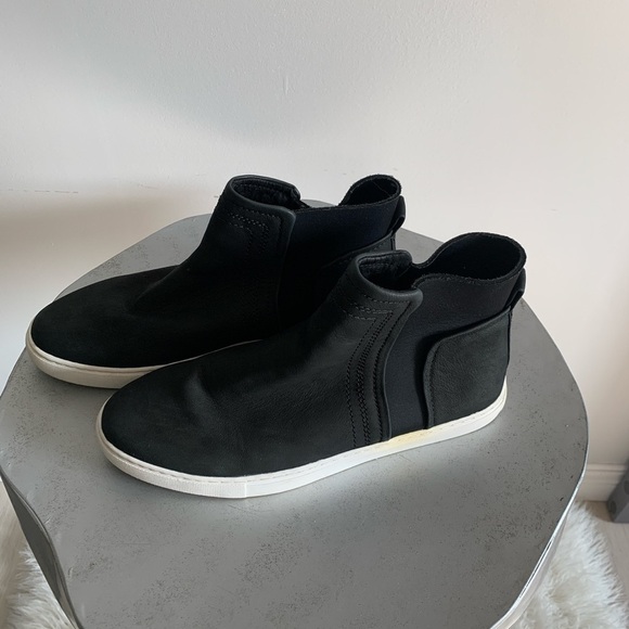 Kenneth Cole Reaction Jodi Slip-On Sneakers - Picture 6 of 7